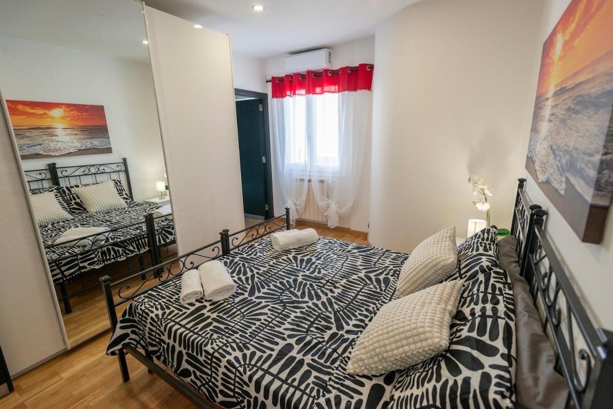 Cozy & Luxury In Apartment